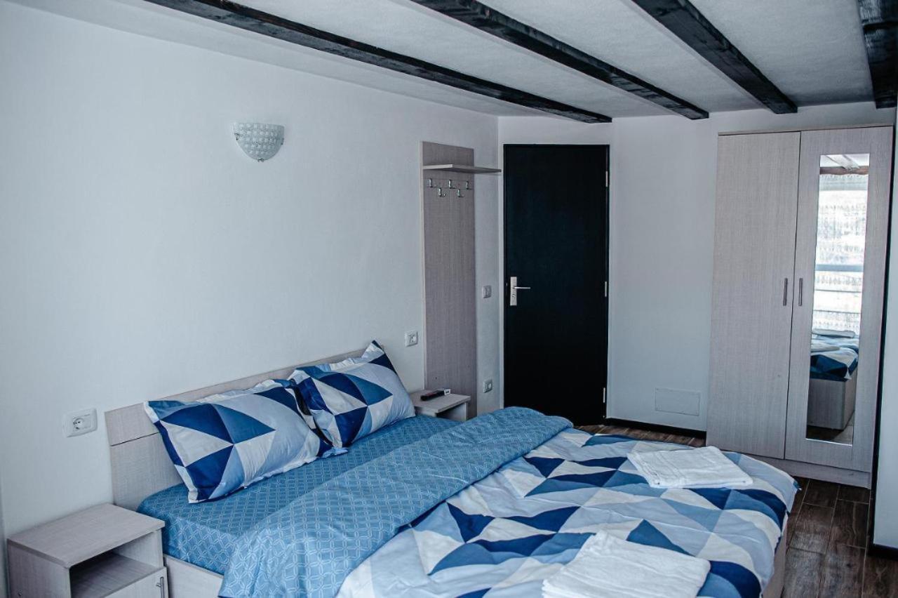 Labebe - Vidraru Hotell Arefu Exteriör bild
