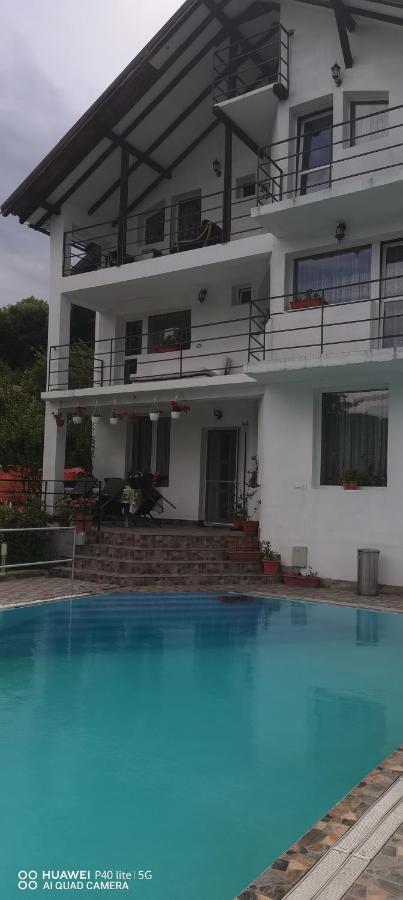 Labebe - Vidraru Hotell Arefu Exteriör bild